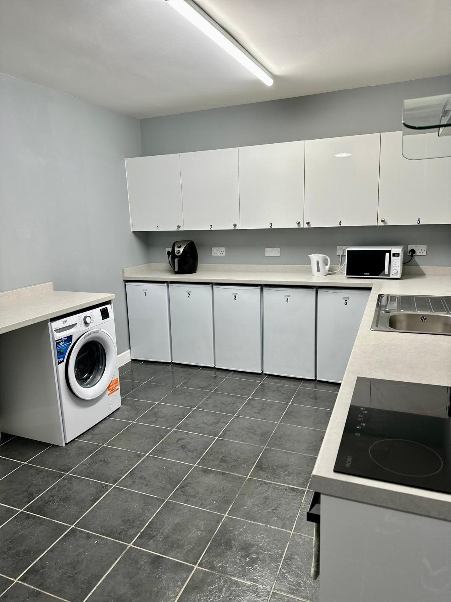 Cosy Ensuite Double Room, Near Heathrow Airport Northolt  Екстериор снимка